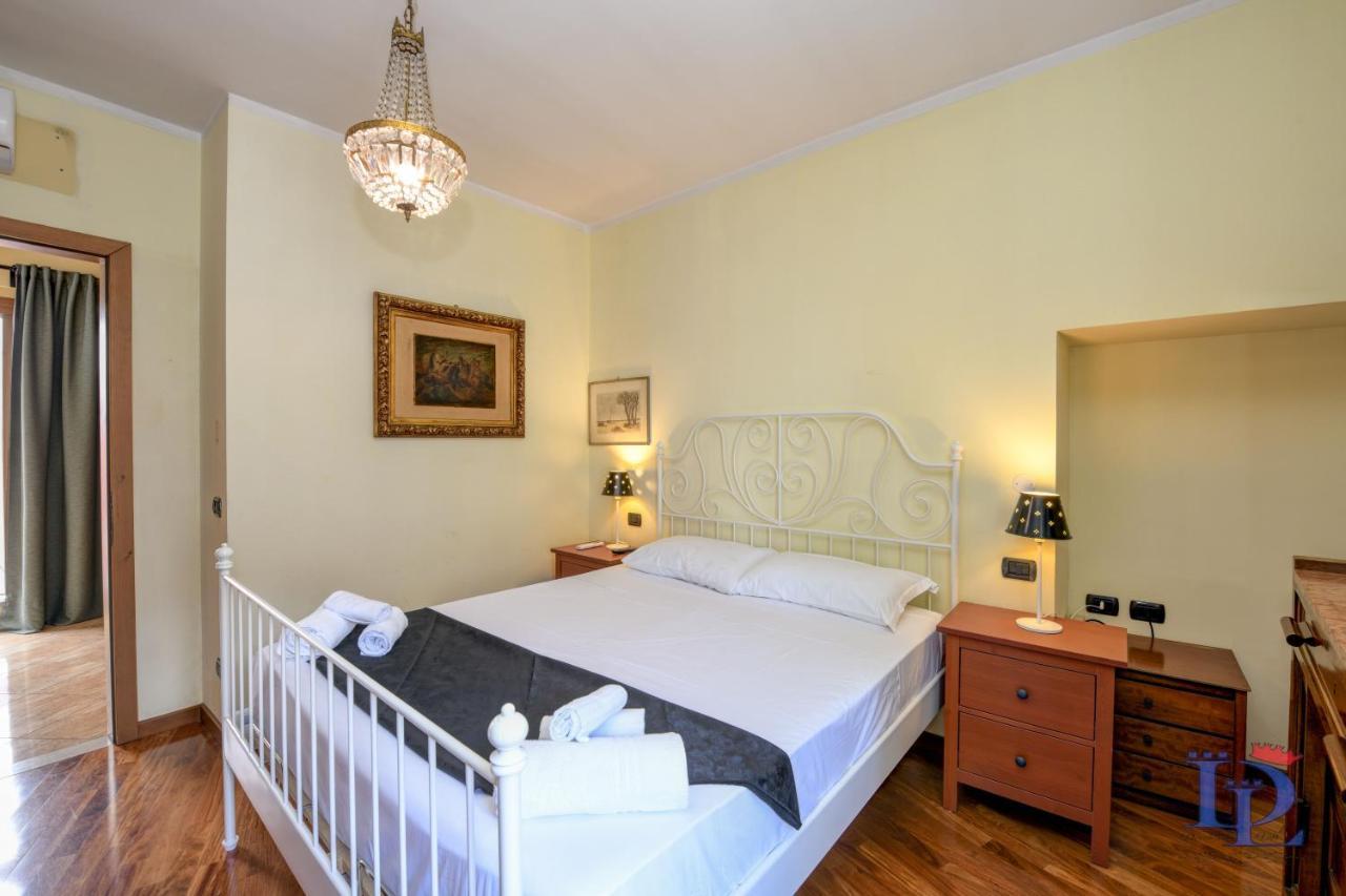 Desenzanoloft Official Partner Marriott Homes & Villas - Queen Of Sirmione Castle View ภายนอก รูปภาพ